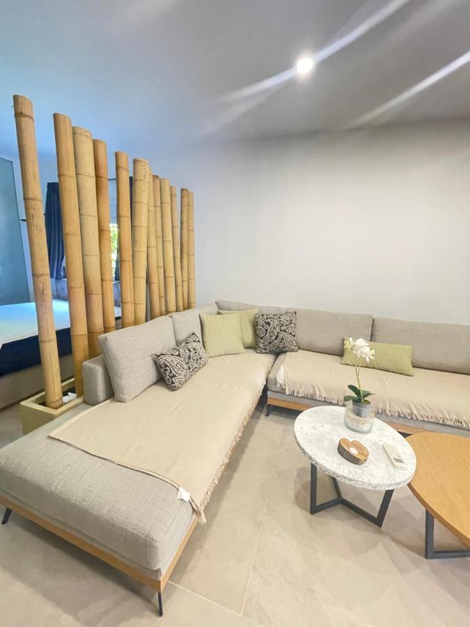 Central Luxury Apartment In Paralia Ofryniou Ofrínion Exterior foto